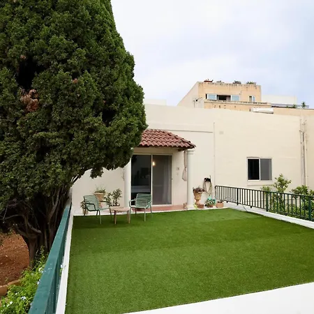Apartament Private Garden T1 *