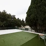 Private Garden T1