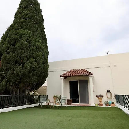 Apartment Private Garden T1 *