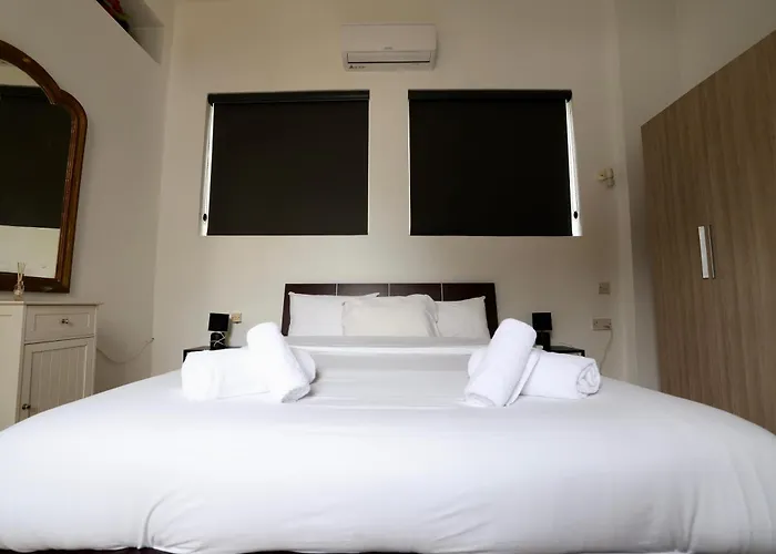 Private Garden T1 St. Julian's